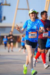 BIB: 9891, 9535
                            <button type="button" onclick="openModal(3238803)" class="btn btn-primary btn-sm float-right btn-popup" data-toggle="modal" data-target=".modal-high-quality">
                        <i class="fas fa-shopping-cart"></i> Add to Cart
                    </button>
                                            <button type="button" onclick="isThisMe(3238803, true)" class="btn btn-success btn-sm float-right btn-popup btn-isme hidden" data-toggle="tooltip" data-placement="bottom" title="นี่คือรูปของคุณใช่ไหม คลิกที่นี่เพื่อเอาเข้าอัลบั้ม">
                        <i class="fas fa-plus"></i> Add to album
                    </button>
                    <button type="button" onclick="isThisMe(3238803, false)" class="btn btn-warning btn-sm float-right btn-popup btn-isnotme hidden">
                        <i class="fas fa-ban"></i> Remove from album
                    </button>